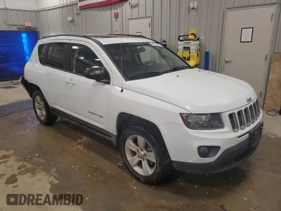 2014 Jeep Compass Sport с VIN 1C4NJDBB2ED762111, выставлен на аукционе Copart как лот 84924405 с пробегом 170 403 миль миль и Чистый • Clean title. История ставок и продаж доступна на DreamBid. Изображение 4.