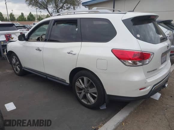 2015 Nissan Pathfinder S с VIN 5N1AR2MN7FC608547, выставлен на аукционе IAAI как лот 43063071 с пробегом 96 533 миль миль и . История ставок и продаж доступна на DreamBid. Изображение 3.