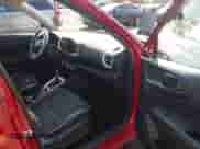 2022 Hyundai Venue SEL с VIN KMHRC8A31NU180817, выставлен на аукционе IAAI как лот 43182568 с пробегом 29 210 миль миль и . История ставок и продаж доступна на DreamBid. Изображение 5.