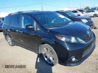 2013 Toyota Sienna SE with VIN 5TDXK3DC2DS302164, listed as a IAAI auction lot 42792640 with 148,108 mi miles and . Bid and sale history available at DreamBid. Image 1.