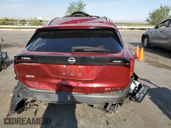 2025 Nissan Kicks SR z VIN 3N8AP6DD3SL360244, wystawiony jako Copart lot #68556455 z przebiegiem Nie podano mil oraz Szkoda całkowita • Salvage title. Historia ofert i sprzedaży dostępna na DreamBid. Obrazek 6.