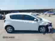 2016 Chevrolet Sonic LS с VIN 1G1JA6SH1G4112485, выставлен на аукционе IAAI как лот 40074350 с пробегом 139 496 миль миль и . История ставок и продаж доступна на DreamBid. Изображение 13.