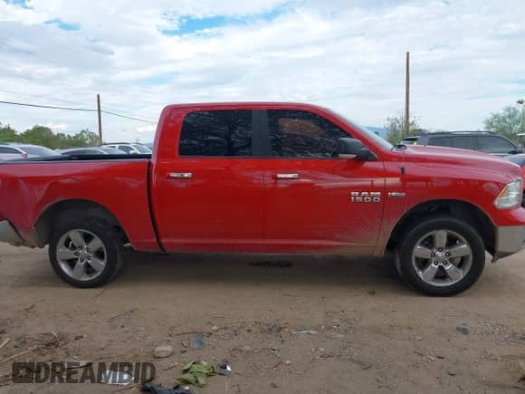 2015 Ram 1500 Outdoorsman с VIN 1C6RR6LT9FS562019, выставлен на аукционе IAAI как лот 43431958 с пробегом 144 334 миль миль и . История ставок и продаж доступна на DreamBid. Изображение 13.