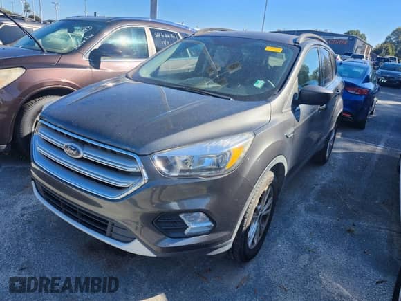 2018 Ford Escape SE с VIN 1FMCU9GD5JUD47165, выставлен на аукционе IAAI как лот 43520991 с пробегом 114 793 миль миль и . История ставок и продаж доступна на DreamBid. Изображение 6.