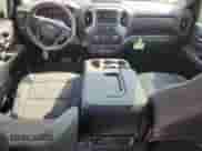 2024 Chevrolet Silverado 2500HD Custom с VIN 1GC4YME77RF231625, выставлен на аукционе Copart как лот 69311755 с пробегом 61 611 миль миль и Списание • Salvage title. История ставок и продаж доступна на DreamBid. Изображение 8.