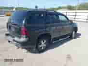 2002 Chevrolet TrailBlazer LS z VIN 1GNDT13S922128652, wystawiony jako IAAI lot #42212905 z przebiegiem 213 734 mil mil oraz . Historia ofert i sprzedaży dostępna na DreamBid. Obrazek 4.