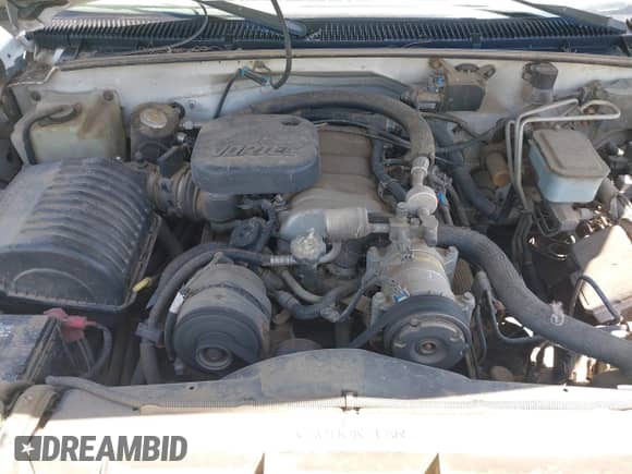 1999 Chevrolet Silverado 3500 с VIN 1GCGC33J7XF059145, выставлен на аукционе IAAI как лот 42485300 с пробегом 128 209 миль миль и . История ставок и продаж доступна на DreamBid. Изображение 10.