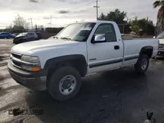 1999 Chevrolet Silverado 2500 с VIN 1GCGK24U5XE230695, выставлен на аукционе Copart как лот 44050175 с пробегом 215 911 миль миль и Списание • Salvage title. История ставок и продаж доступна на DreamBid. Изображение 1.
