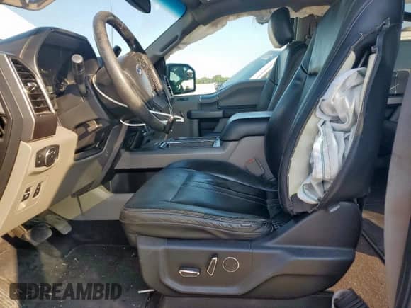 2018 Ford F-150 XL with VIN 1FTEW1E56JKF16271, listed as a Copart auction lot 80072925 with 233,901 mi miles and Salvage title. Bid and sale history available at DreamBid. Image 7.