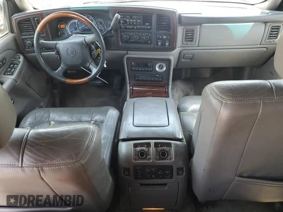 2002 Cadillac Escalade with VIN 1GYEC63T42R189976, listed as a Copart auction lot 57852565 with 243,089 mi miles and Salvage title. Bid and sale history available at DreamBid. Image 8.