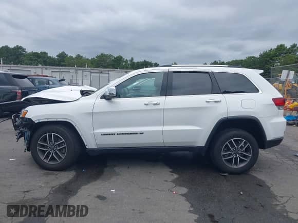 2022 Jeep Grand Cherokee Limited z VIN 1C4RJFBG3NC165323, wystawiony jako IAAI lot #42969818 z przebiegiem 77 026 mil mil oraz . Historia ofert i sprzedaży dostępna na DreamBid. Obrazek 15.