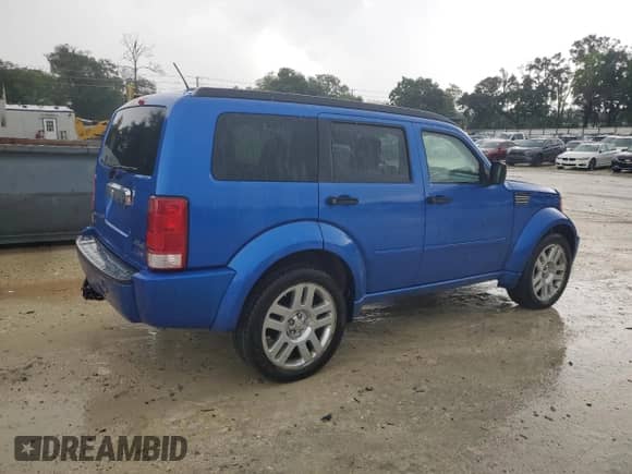 2008 Dodge Nitro R/T with VIN 1D8GU58658W126874, listed as a Copart auction lot 64047895 with 127,794 mi miles and Salvage title. Bid and sale history available at DreamBid. Image 3.