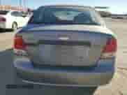 2006 Chevrolet Aveo LS с VIN KL1TD566X6B555861, выставлен на аукционе Copart как лот 83672144 с пробегом 141 923 миль миль и Списание • Salvage title. История ставок и продаж доступна на DreamBid. Изображение 6.