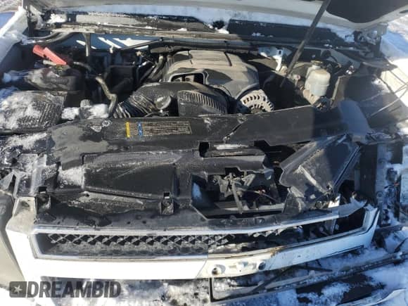 2011 Chevrolet Suburban LS с VIN 1GNSCHE08BR164898, выставлен на аукционе Copart как лот 41535965 с пробегом 199 649 миль миль и Списание • Salvage title. История ставок и продаж доступна на DreamBid. Изображение 13.