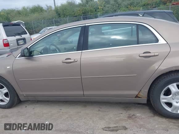 2008 Chevrolet Malibu 1FL с VIN 1G1ZG57B98F284429, выставлен на аукционе IAAI как лот 43309801 с пробегом 186 249 миль миль и . История ставок и продаж доступна на DreamBid. Изображение 14.