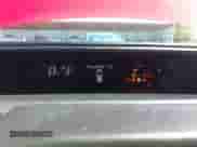 2016 Toyota Prius One z VIN JTDKDTB39G1137626, wystawiony jako IAAI lot #43484371 z przebiegiem 274 164 mil mil oraz . Historia ofert i sprzedaży dostępna na DreamBid. Obrazek 7.