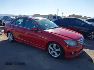 2010 Mercedes-Benz C 300 Sport z VIN WDDGF8BB2AR091186, wystawiony jako IAAI lot #43386541 z przebiegiem 99 996 mil mil oraz . Historia ofert i sprzedaży dostępna na DreamBid. Obrazek 1.