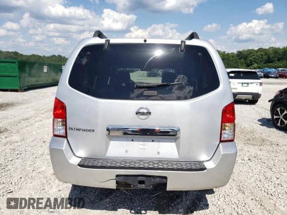 2005 Nissan Pathfinder LE z VIN 5N1AR18U15C786965, wystawiony jako Copart lot #61383615 z przebiegiem 243 684 mil mil oraz Szkoda całkowita • Salvage title. Historia ofert i sprzedaży dostępna na DreamBid. Obrazek 6.