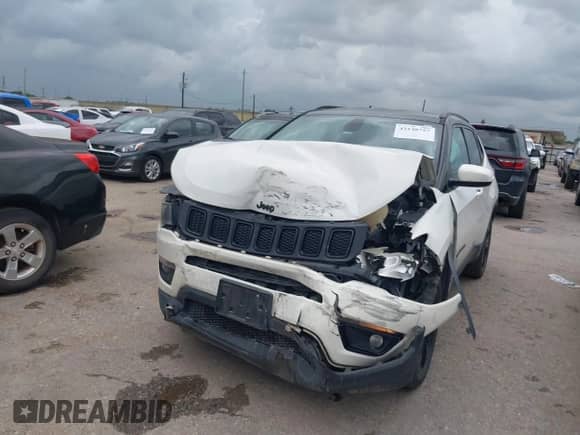 2019 Jeep Compass Altitude z VIN 3C4NJCBB5KT615720, wystawiony jako IAAI lot #42148757 z przebiegiem 205 016 mil mil oraz . Historia ofert i sprzedaży dostępna na DreamBid. Obrazek 2.