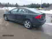 2013 Volvo S60 T5 с VIN YV1612FHXD2178065, выставлен на аукционе IAAI как лот 41658739 с пробегом 207 768 миль миль и . История ставок и продаж доступна на DreamBid. Изображение 3.