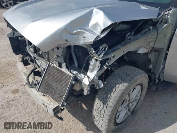 2022 Toyota Tundra SR5 with VIN 5TFLA5DB9NX021477, listed as a IAAI auction lot 42549872 with 44,221 mi miles and . Bid and sale history available at DreamBid. Image 6.