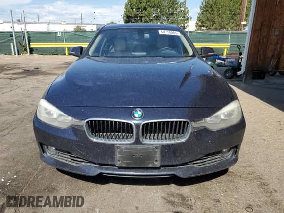 2013 BMW 3 Series 328i xDrive with VIN WBA3B3C51DF540862, listed as a Copart auction lot 64718085 with 127,271 mi miles and Clean title. Bid and sale history available at DreamBid. Image 5.