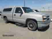 2007 Chevrolet Silverado 1500 Work Truck with VIN 1GCEC14V17E153122, listed as a Copart auction lot 59601535 with 208,518 mi miles and Clean title. Bid and sale history available at DreamBid. Image 4.