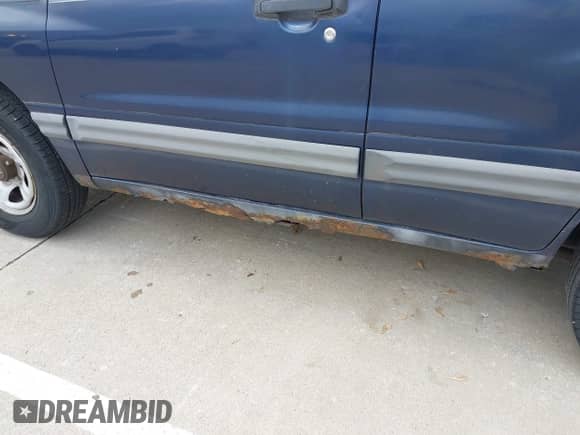 2000 Chevrolet Tracker with VIN 2CNBJ13C1Y6927105, listed as a IAAI auction lot 42251538 with 157,901 mi miles and . Bid and sale history available at DreamBid. Image 6.