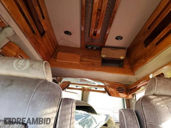 1996 Chevrolet Chevy Van with VIN 1GBFG15M7T1003777, listed as a Copart auction lot 43272715 with 109,884 mi miles and Salvage title. Bid and sale history available at DreamBid. Image 10.