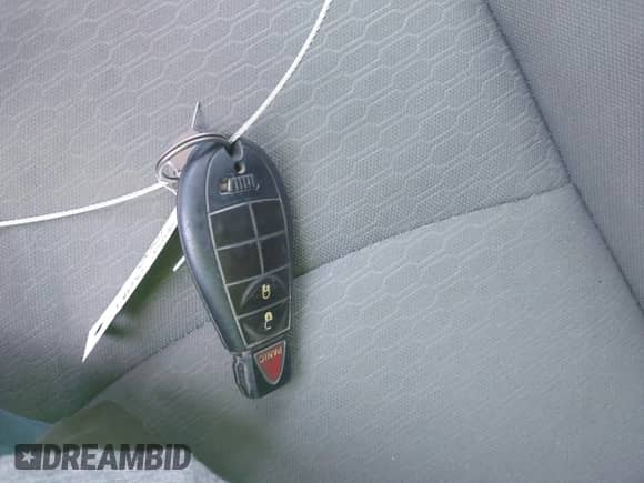 2015 Ram 1500 Express z VIN 1C6RR7KT5FS588821, wystawiony jako IAAI lot #43003906 z przebiegiem 177 181 mil mil oraz . Historia ofert i sprzedaży dostępna na DreamBid. Obrazek 11.