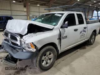 2017 Ram 1500 Tradesman z VIN 1C6RR6FT3HS864081, wystawiony jako Copart lot #69368275 z przebiegiem 134 103 mil mil oraz Szkoda całkowita • Salvage title. Historia ofert i sprzedaży dostępna na DreamBid. Obrazek 1.