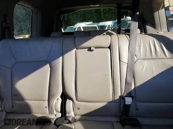 2015 Honda Pilot EX-L с VIN 5FNYF4H50FB047726, выставлен на аукционе Copart как лот 81136375 с пробегом 216 830 миль миль и Списание • Salvage title. История ставок и продаж доступна на DreamBid. Изображение 10.