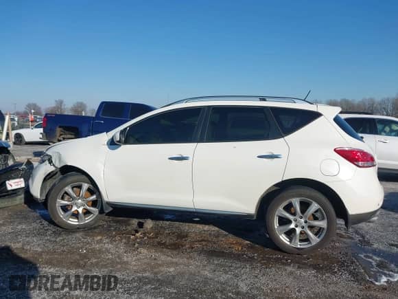 2014 Nissan Murano SL z VIN JN8AZ1MU6EW406712, wystawiony jako IAAI lot #41248115 z przebiegiem 226 578 mil mil oraz . Historia ofert i sprzedaży dostępna na DreamBid. Obrazek 14.
