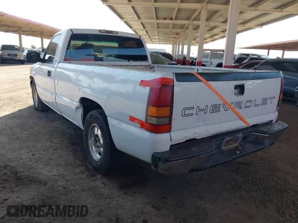 2001 GMC Sierra 1500 SL с VIN 1GTEC14V81E901114, выставлен на аукционе IAAI как лот 42468145 с пробегом 397 375 миль миль и . История ставок и продаж доступна на DreamBid. Изображение 3.