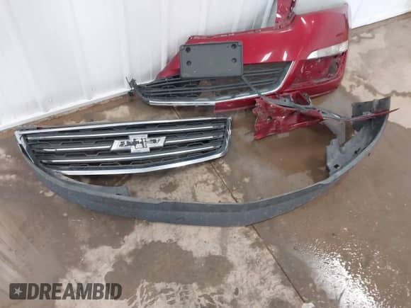 2013 Chevrolet Traverse LT z VIN 1GNKVGKD2DJ123860, wystawiony jako IAAI lot #42683933 z przebiegiem 182 801 mil mil oraz . Historia ofert i sprzedaży dostępna na DreamBid. Obrazek 21.