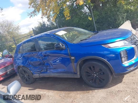 2021 Mitsubishi Outlander ES z VIN JA4APUAU7MU031683, wystawiony jako IAAI lot #43282035 z przebiegiem 110 011 mil mil oraz . Historia ofert i sprzedaży dostępna na DreamBid. Obrazek 13.