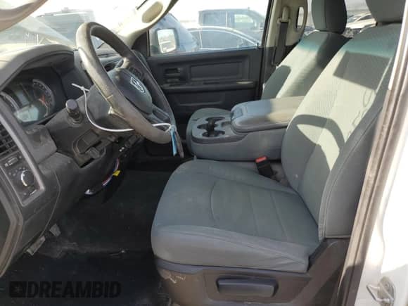 2016 Ram 1500 ST z VIN 1C6RR7FT2GS142704, wystawiony jako Copart lot #58522595 z przebiegiem 135 414 mil mil oraz Szkoda całkowita • Salvage title. Historia ofert i sprzedaży dostępna na DreamBid. Obrazek 7.