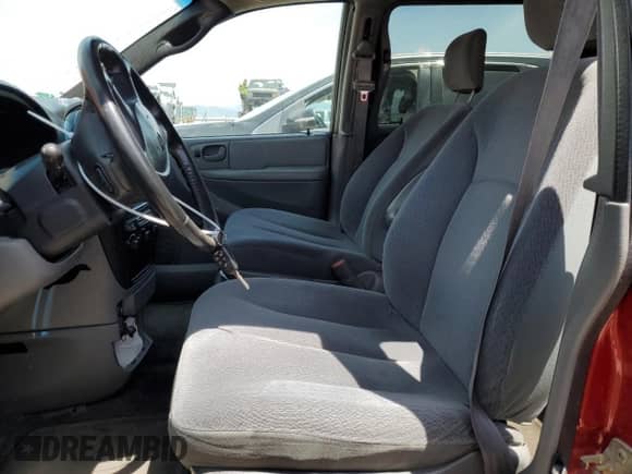 2004 Dodge Caravan SXT with VIN 2D4GP44L64R539758, listed as a Copart auction lot 58824385 with 218,532 mi miles and Salvage title. Bid and sale history available at DreamBid. Image 7.
