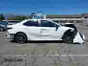 2021 Toyota Camry SE Nightshade z VIN 4T1G11AK8MU433769, wystawiony jako IAAI lot #43150076 z przebiegiem 92 123 mil mil oraz . Historia ofert i sprzedaży dostępna na DreamBid. Obrazek 14.