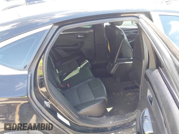 2017 Chevrolet Impala LT z VIN 2G1105SA7H9153251, wystawiony jako IAAI lot #43398622 z przebiegiem 163 061 mil mil oraz . Historia ofert i sprzedaży dostępna na DreamBid. Obrazek 8.