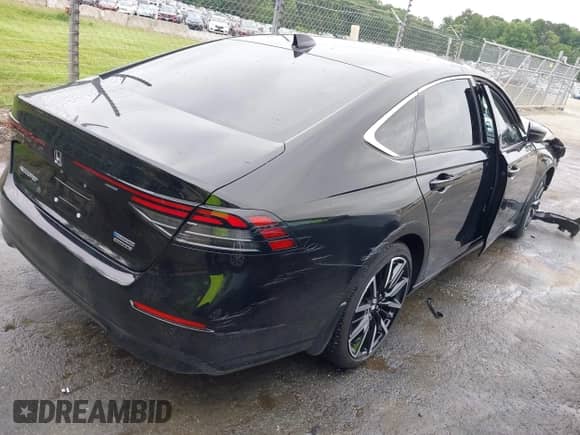 2024 Honda Accord Touring with VIN 1HGCY2F8XRA094072, listed as a IAAI auction lot 42427587 with 20,206 mi miles and . Bid and sale history available at DreamBid. Image 4.