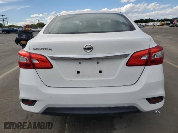 2017 Nissan Sentra S z VIN 3N1AB7AP6HY270275, wystawiony jako Copart lot #68093655 z przebiegiem 128 627 mil mil oraz Szkoda całkowita • Salvage title. Historia ofert i sprzedaży dostępna na DreamBid. Obrazek 6.