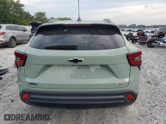 2024 Chevrolet Trax 2RS с VIN KL77LJE22RC092212, выставлен на аукционе Copart как лот 84420915 с пробегом 44 066 миль миль и Списание • Salvage title. История ставок и продаж доступна на DreamBid. Изображение 6.