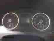 2017 Volkswagen Tiguan Wolfsburg Edition z VIN WVGRV7AX3HK000874, wystawiony jako IAAI lot #41332583 z przebiegiem 27 921 mil mil oraz . Historia ofert i sprzedaży dostępna na DreamBid. Obrazek 7.