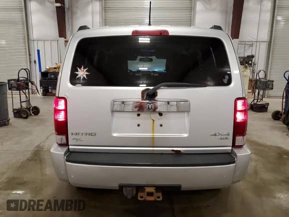 2007 Dodge Nitro R/T с VIN 1D8GU586X7W682807, выставлен на аукционе Copart как лот 58921135 с пробегом 153 492 миль миль и Списание • Salvage title. История ставок и продаж доступна на DreamBid. Изображение 6.