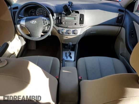 2010 Hyundai Elantra GLS с VIN KMHDU4AD5AU155132, выставлен на аукционе Copart как лот 82191585 с пробегом 56 520 миль миль и Списание • Salvage title. История ставок и продаж доступна на DreamBid. Изображение 8.