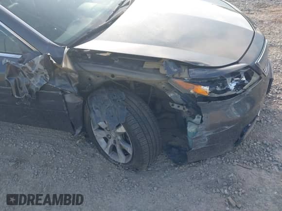 2013 Acura TL z VIN 19UUA8F22DA011671, wystawiony jako IAAI lot #42613548 z przebiegiem 181 913 mil mil oraz . Historia ofert i sprzedaży dostępna na DreamBid. Obrazek 6.