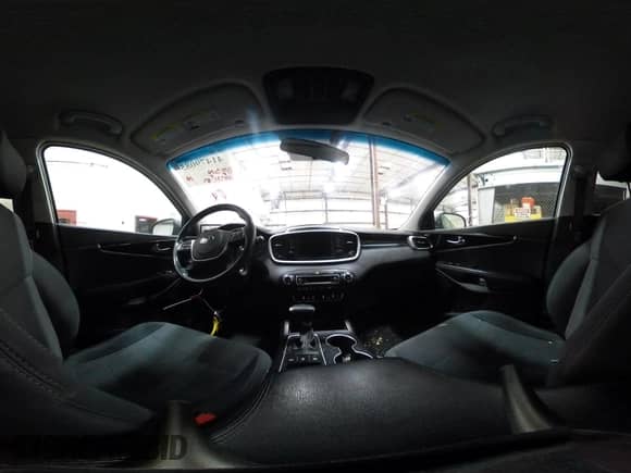 2020 Kia Sorento LX with VIN 5XYPGDA36LG703580, listed as a IAAI auction lot 41479085 with 55,371 mi miles and . Bid and sale history available at DreamBid. Image 18.