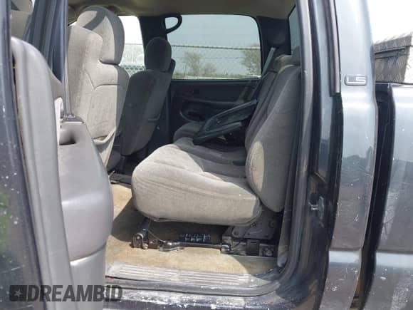 2003 Chevrolet Silverado 1500HD LS с VIN 1GCGK13U23F209383, выставлен на аукционе IAAI как лот 41748688 с пробегом 221 966 миль миль и . История ставок и продаж доступна на DreamBid. Изображение 8.