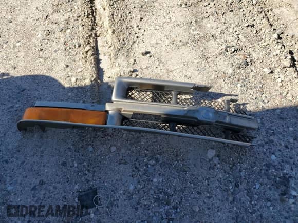 1999 Chevrolet Blazer LS с VIN 1GNCS18W4XK190199, выставлен на аукционе Copart как лот 81499174 с пробегом 161 229 миль миль и Списание • Salvage title. История ставок и продаж доступна на DreamBid. Изображение 13.